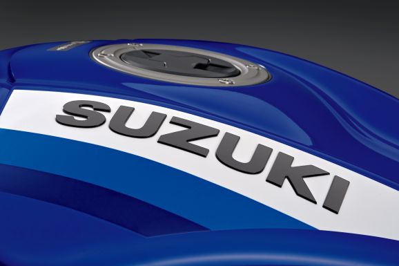 SUZUKI - Hayabusa GSX 1300 RRZQM6